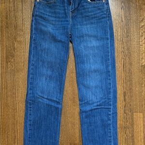 Levis Women’s Dark Wash Low Pro Straight Jeans